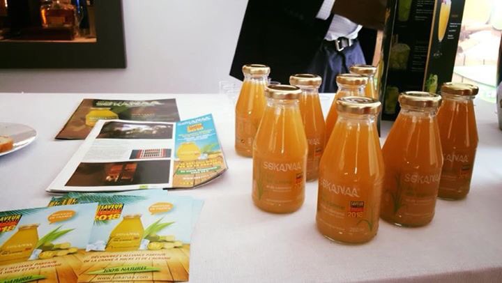 Sokanaa_France's tweet photo. Stand SO’KANAA® au salon dégustation « Les Rencontres Vinicoles » dans le #PavillonKléber à #Paris !
Merci #TopRum pour l’invitation !
Savourez le voyage avec du #JusDeCanne ! 😉🌾✌🏼
#JusNaturel #Snacking #BarAJus #BarACocktails https://t.co/4qmeNo4Vr7