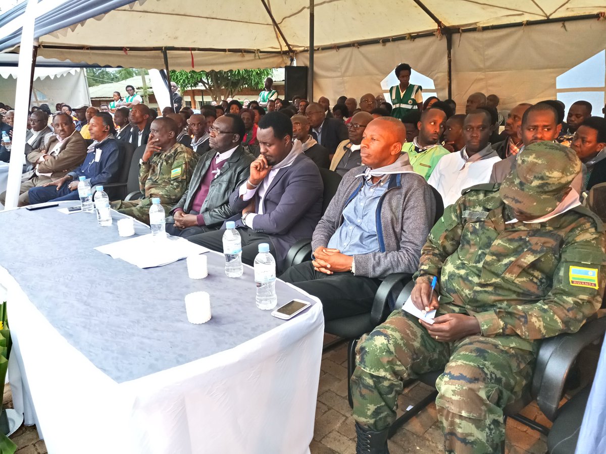 aimemuyombano's tweet photo. Yesterday, I joined the citizens #KacyiruSector @Gasabo_District on a Walk to remember to show honour &amp; respect to the victims of the #Genocide against the Tutsis #Kwibuka24 &amp; facilitated a Dialogue on "Ubudasa bw' u Rwanda mu Guhangana n' Ingaruka za Jenoside yakorewe Abatutsi" https://t.co/kY68wnZ9wq