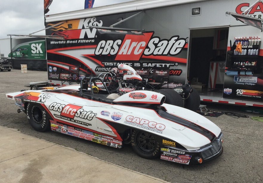 It feels so good to be back at the track! Won first round in both cars, back on the track at 8AM. #texasmotorplex #cbsarcsafe #supercomp #supergas #nhra