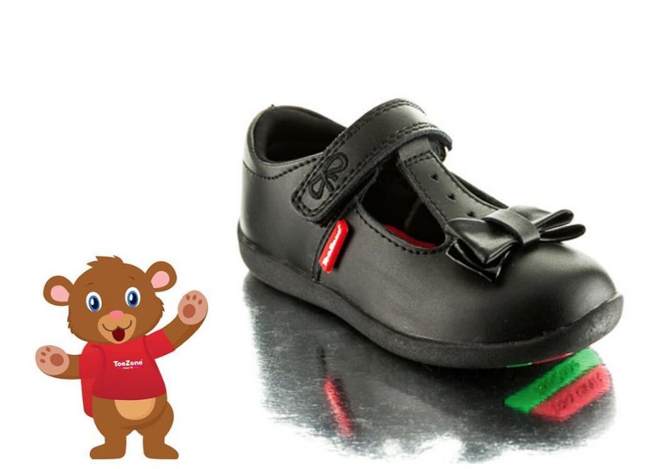 Toezone_UK's tweet photo. We currently have limited stock so get your pair soon! Contact us through our Facebook page to order yours today! #toezone #toezonekids #shoes #kids #blogger #playground #parents #fashionkids #igkids #igkidsfashion ##kidsfootwear https://t.co/ipgqSkxfNf
