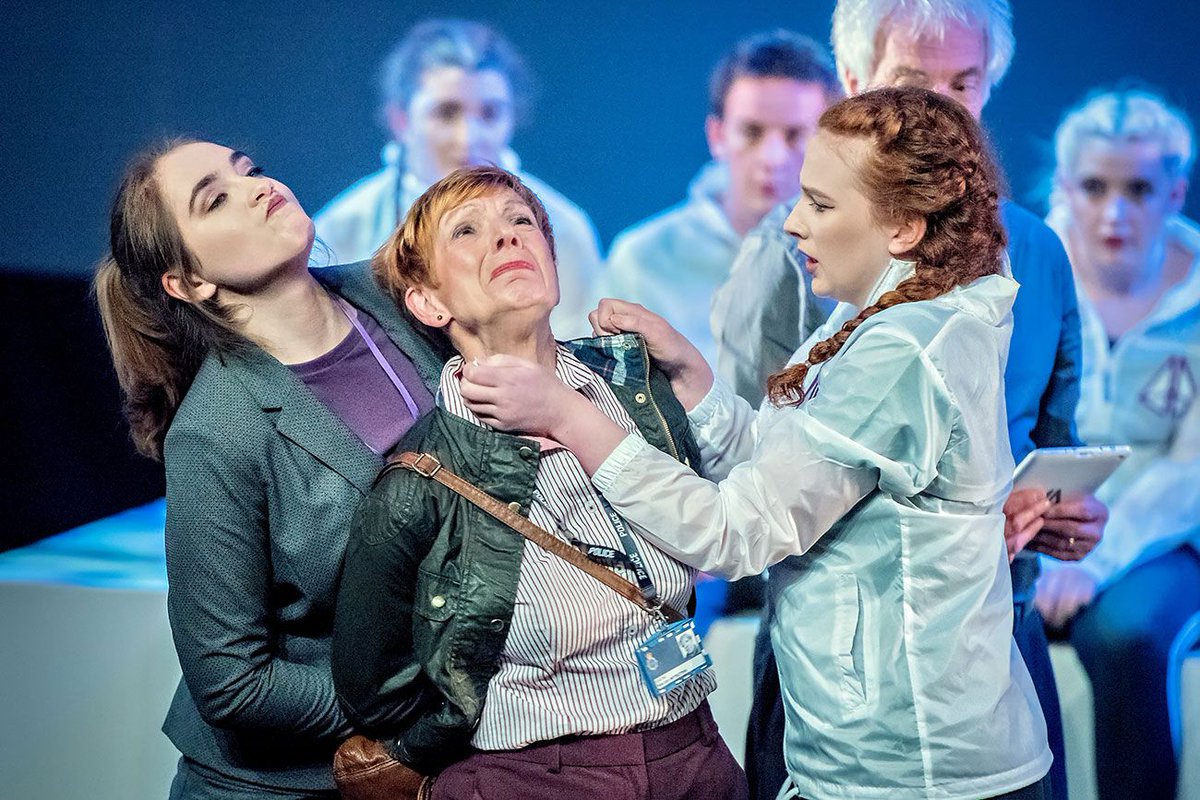 theyorkmix's tweet photo. Review: Legacy – by @YorkTheatre Royal Youth Theatre, on till Saturday
https://t.co/71Mtekjtsi https://t.co/WnBz2sJBN8