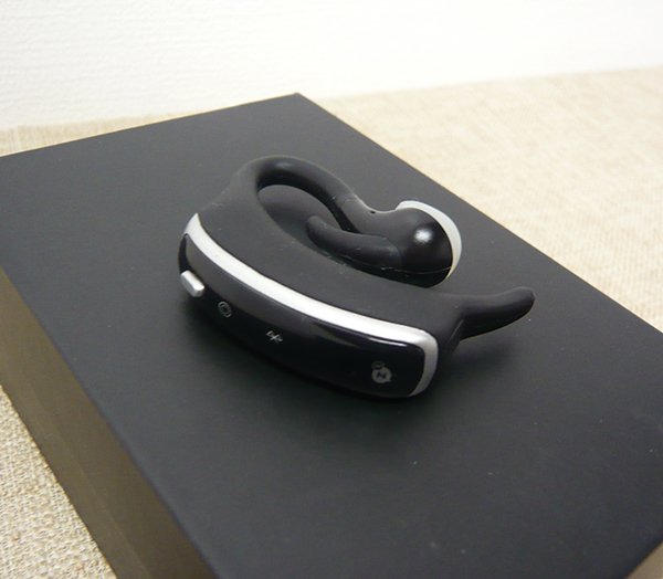 sairyou_staff's tweet image. 今日は残りあと２日の当店のヤフオク出品中商品から(๑´ㅂ`๑)
なんで耳につけると鼾が？？💦
#SnoreCircle #スノアサークル　#いびき 軽減スマートツール　耳取り付け型　Bluetooth SMART（4.0）対応　ブラック　参考価格15,200円■Ι page.auctions.yahoo.co.jp/jp/auction/n25… #ヤフオク #再良市場