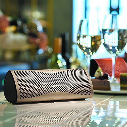 kef_mea's tweet photo. KEF MUO Gold for fit your lifestyle 

#melody #shredding #play #playmusic #instrument #guitars #guitarist #guitarpick #guitarplayer #guitare #lespaul #guitar #rock #music #tagblender #guitarhero 

Shop Now https://t.co/k6HxIQXz7H https://t.co/AlmHzvOJCy