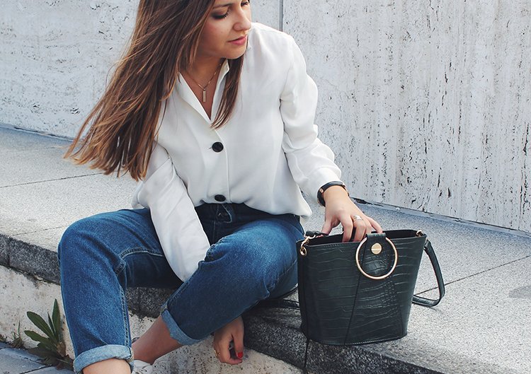 LB_Coconut's tweet photo. ¡Buenos días! Nuevo look en el blog :)

➤ https://t.co/RBWAk8YeMD 

#Moda #leonesp #FelizViernes https://t.co/gmmffrjXX7