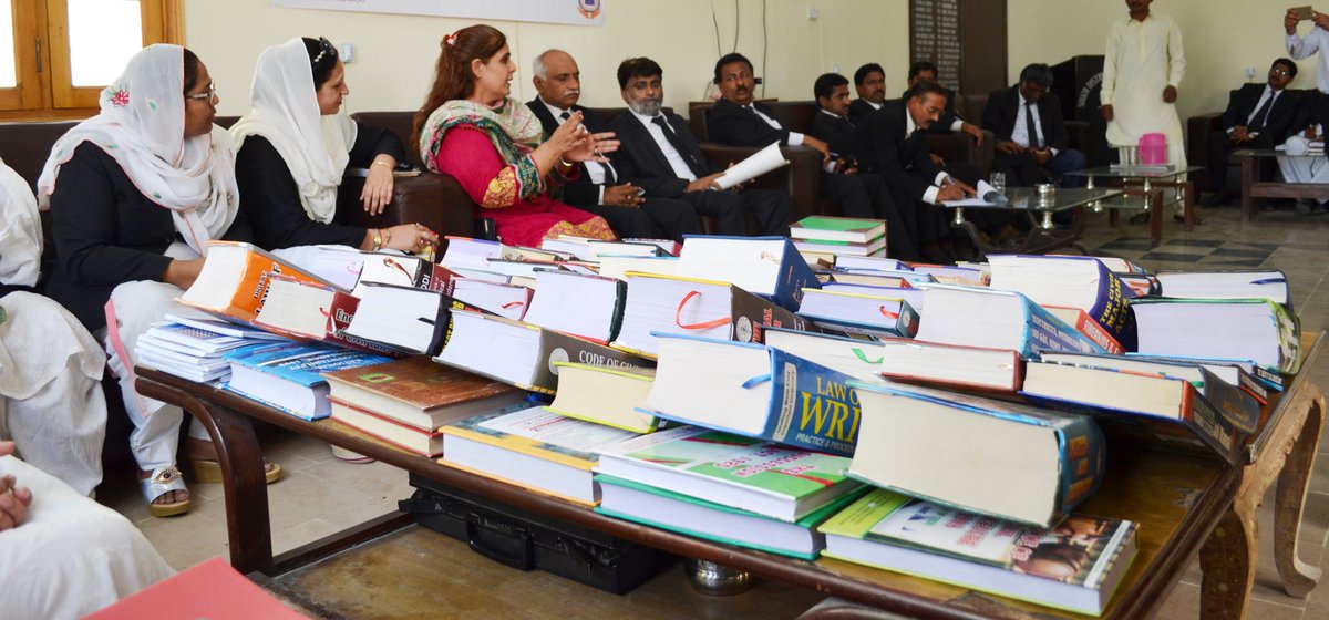mrdopk's tweet photo. MRDO handed over 120 #Law books to Sukkur DBA and lockers for the female bar association.
#MRDO is closely working with the District Bar Associations of #Sukkur, #Ghotki and #Jacobabad for providing #FreeLegalAid to the poor and the helpless. https://t.co/BIdxZQH3Tl