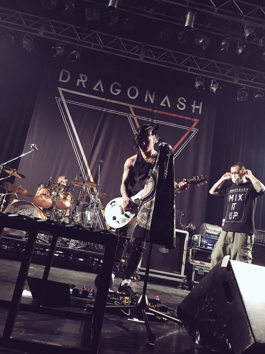 Dragon Ash >> Album "The Faces" DapKrYJU0AAtjrw