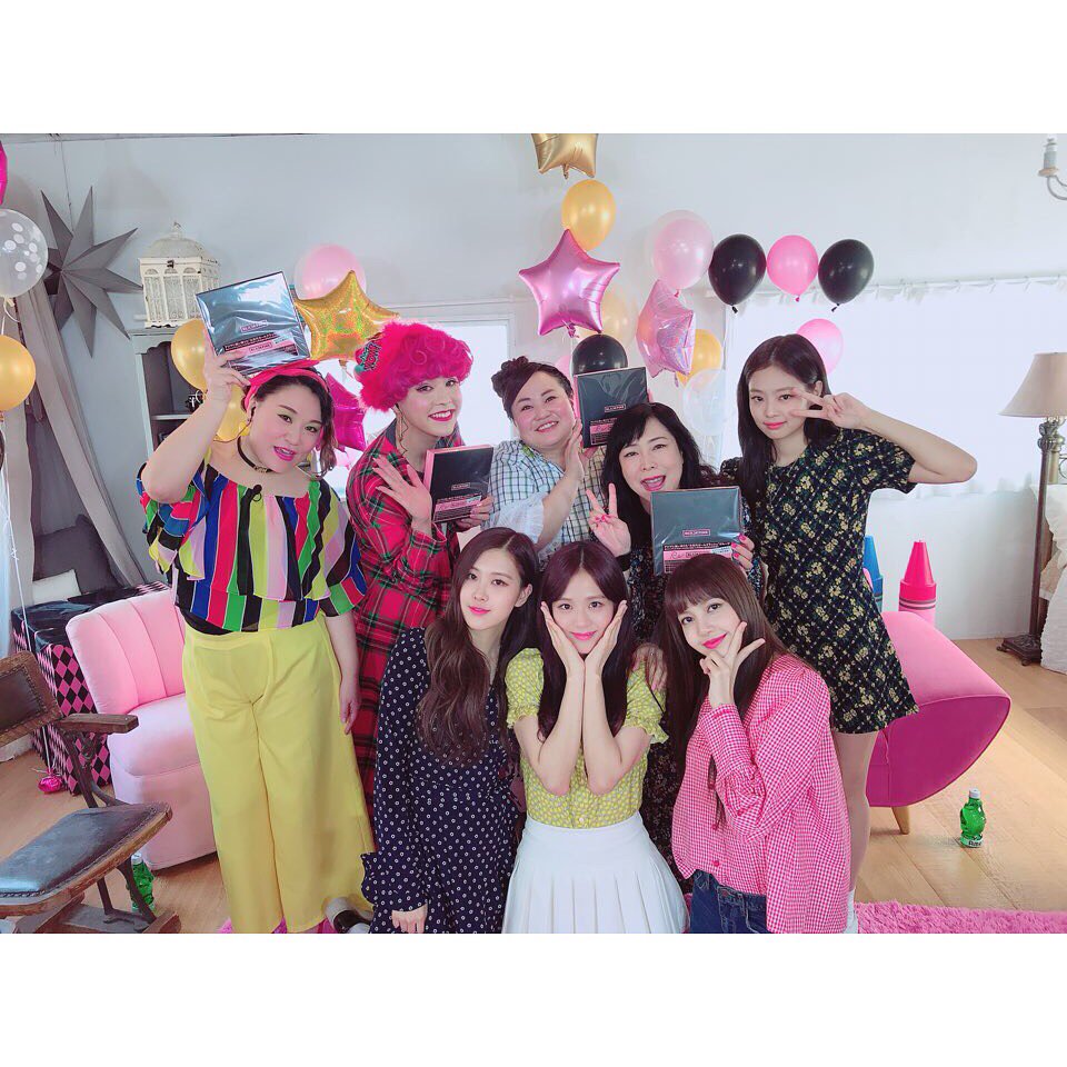 lalisagram_'s tweet photo. 180413 #BLACKPINK #JISOO #JENNIE #ROSÉ #LISA #ABEMATV #😆 初めてのAbemaTV、
とてもたのしかったです！
4/28からの放送、たのしみにしてください！

鬼奴さん、ぺえさん、バービーさん、ゆいPさん
また一緒にあそびましょうね！ https://t.co/poFsKSDIHB