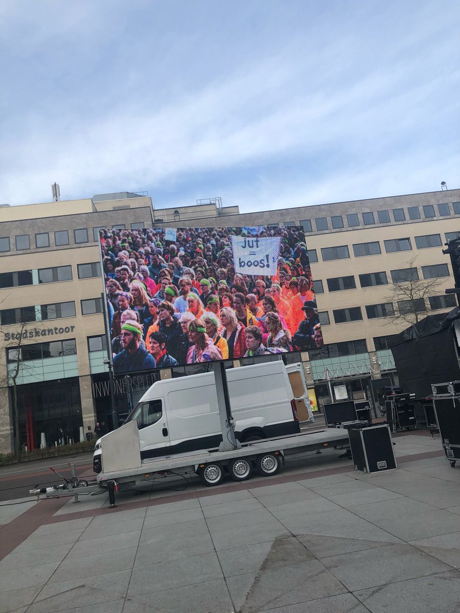 vantamar's tweet image. We zijn er klaar voor #pocoderood #pofront @AObtweets