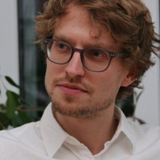 SussexCOGS's tweet photo. #COGSSeminar next Tuesday at 16:00, in the Future Technologies Lab: Jakub Limanowski (UCL) on "Self-representation for action" #BodyIllusions #VirtualReality #ActiveInference #MultisensoryIntegration https://t.co/HFpoD452gu https://t.co/erly8Sxdx0