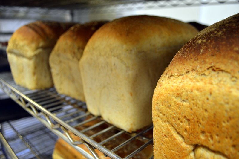 lovebreadandco's tweet image. Bread facts: Did you know that 99% of households in the UK buy bread! Bunbelievable! 😂 #breadlove #FridayFeeling