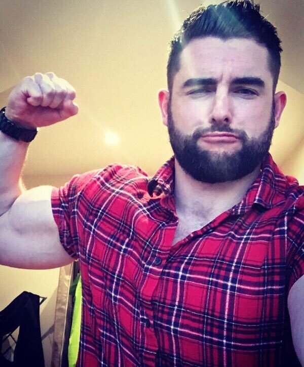GrindrHmo's tweet photo. https://t.co/NJkgiR4pKl