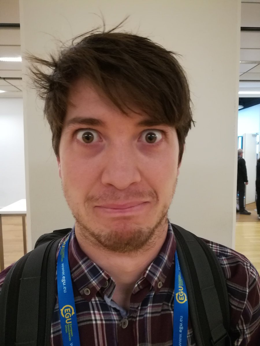 Harry Sanders @crayfish_harry is ready for his talk #invasive #crayfish burrowing! Are you? #EGU18 today, 11-11.15, room N2. @lborogeog #biogeomorphology