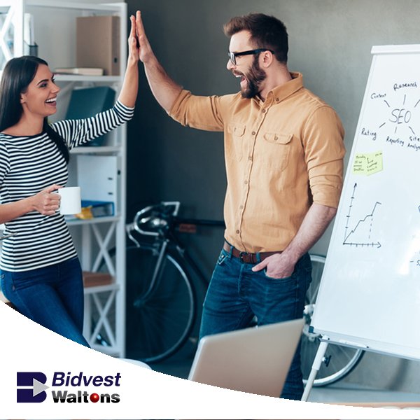 The way you explained your idea on the whiteboard this morning was totally impressive. Waltons high fives your “geniusness”. 
Get your Pentel Maxiflo whiteboard markers in four different colours for only R128.00 right here: bit.ly/2pKREPN