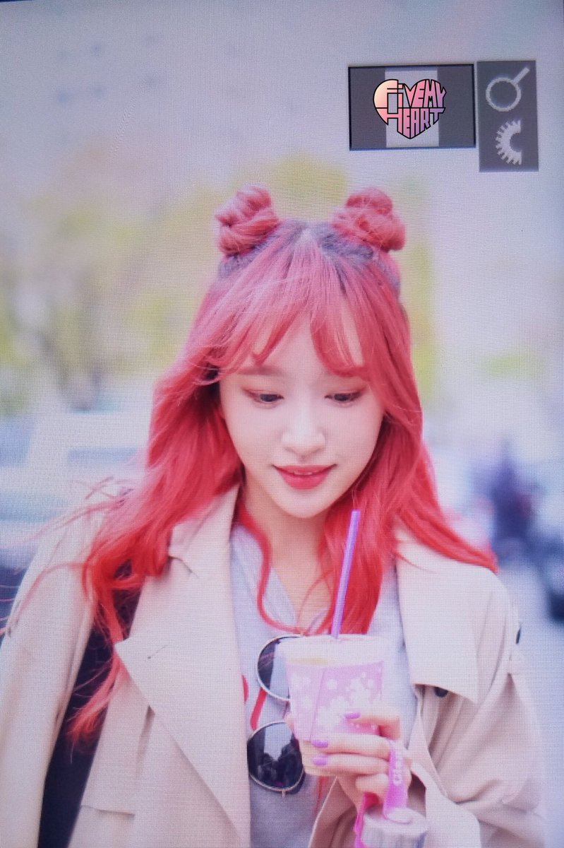 FIVEmyheart's tweet photo. 180413 뮤직뱅크 재출근 프리뷰
#EXID #이엑스아이디 #LADY #내일해 #LE #HANI #HYELIN #JEONGHWA #엘리 #하니 #혜린 #정화 https://t.co/bgoU4cwita