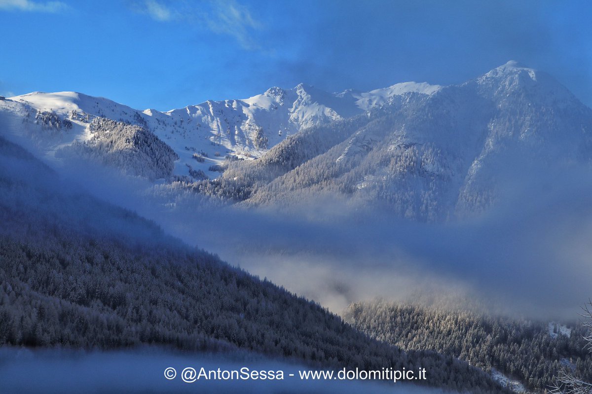 AntonSessa's tweet photo. Anche se abbiamo tutti voglia di primavera e caldo, il fascino e la bellezza della #neve non ha rivali ... oggi 13 aprile 2018 a #VigodiFassa #borghi #ValdiFassa #dolomiti #trentino @DolomitesUNESCO @ENIT_italia @valdifassa https://t.co/7ffLAVnarC