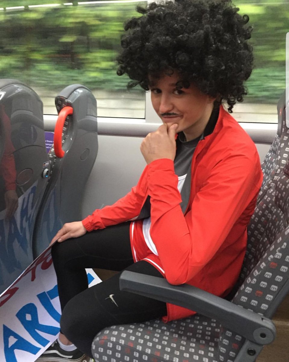 ragbath's tweet photo. Curtis and Andy, and Polly and Nye have lifts taking them towards Swindon! #BathtoDam https://t.co/de0WTyVUEl