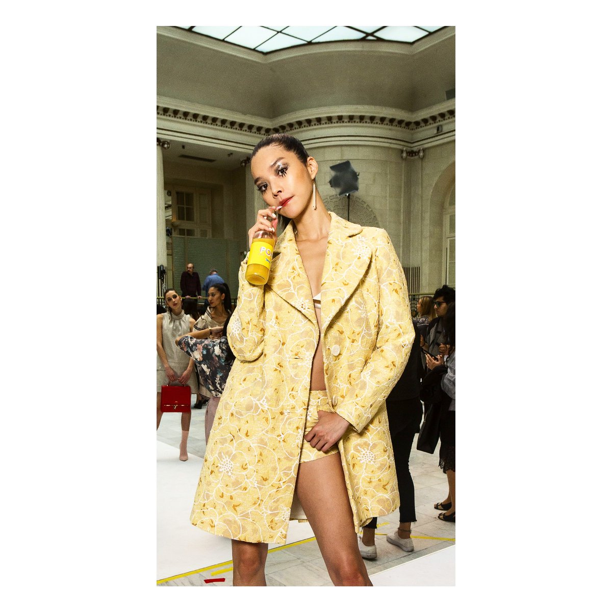 PaulCostelloeUK's tweet photo. THE FRIDAY LOOK| #BTS at Paul Costelloe SS18. 🍸 #tgif
#paulcostelloe #fatheroffashion #ss18 #london #lfw #lfw18 #coatofdreams #cocktailhour #BestOfBackstage #londonfashionweek #madeinuk #madeinbritain #catwalk #catwalkshow #irishdesigner #instafashion #instastyle #irishfashion https://t.co/P3RoIJ0NrQ