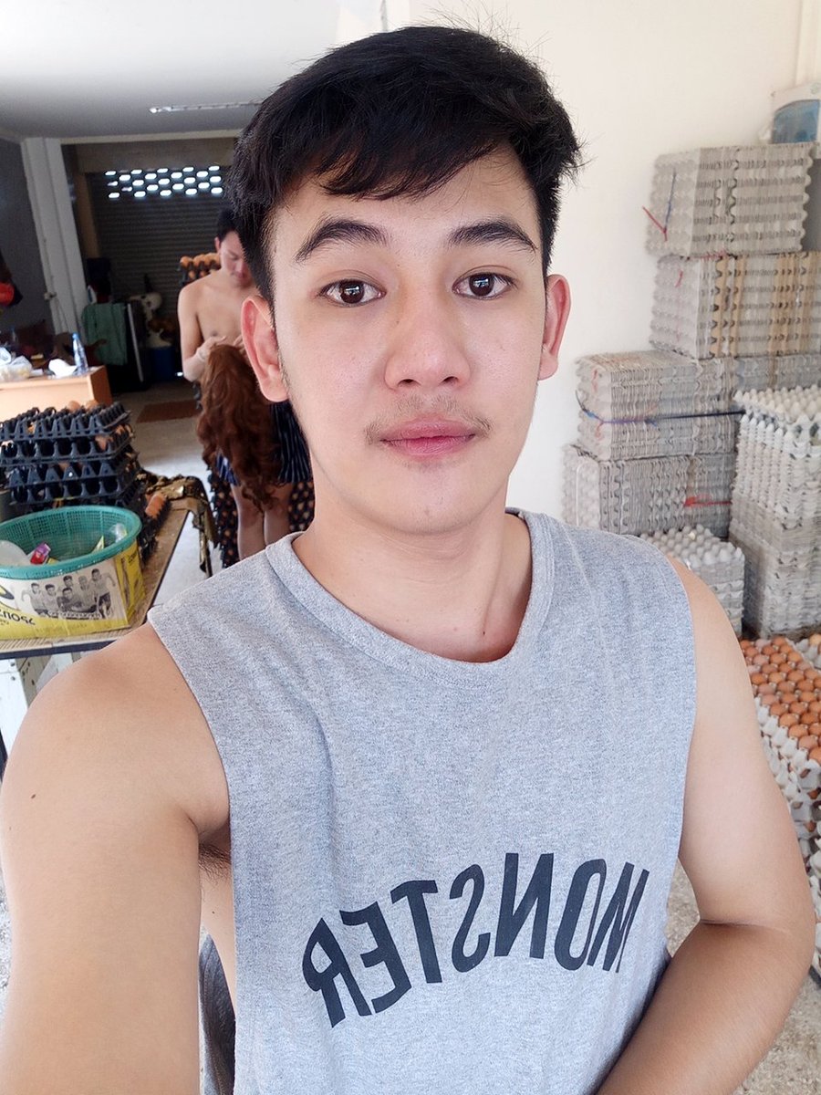 TteamMsu1's tweet photo. บ้านๆตามประสาเด็กบ้านนอก ถนนหน้าบ้านนี่แหละ สุดๆล่ะ 5555 https://t.co/I7DatRwFAV