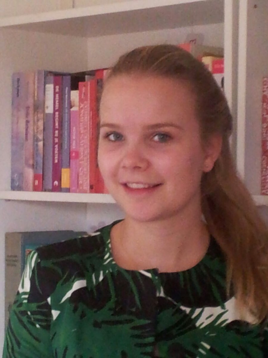 praamstraboeken's tweet photo. Nu al voorpret voor morgen: #BookstoreDay bij #Praamstra; Thomas Heerma van Voss (@ThomasHvV) wordt geïnterviewd door (@albertreinink) & Oscar van den Boogaard door 'onze' Laure Dijkstra (o.a. @deleesfabriek) meer info over Bookstore Day via onze website https://t.co/UAQcWXMBBd https://t.co/t72hitlSj5