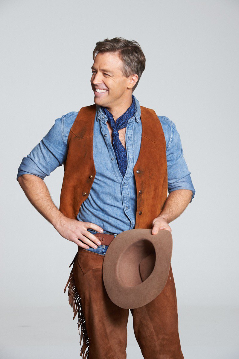 prodcompany's tweet photo. We dare you not to smile at these gorgeous snaps of Simon Gleeson from our Oklahoma! photoshoot. #TPC20 #TPCOklahoma
.
📷: Colin Page https://t.co/yseQvENPoR