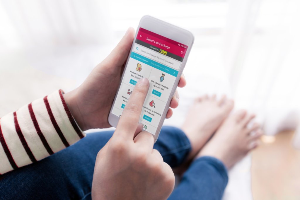 Read how, by migrating over 90 percent of its workloads to AWS, Halodoc can now bring new app features to market 30 percent faster than with its previous setup. amzn.to/2v6irvC