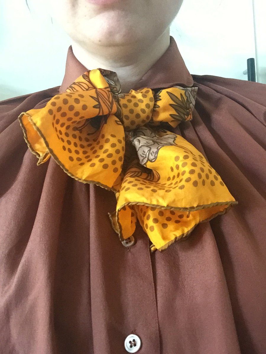 #knytblusförsara #knytblus det närmaste jag kunde komma...har vi inte kommit längre?