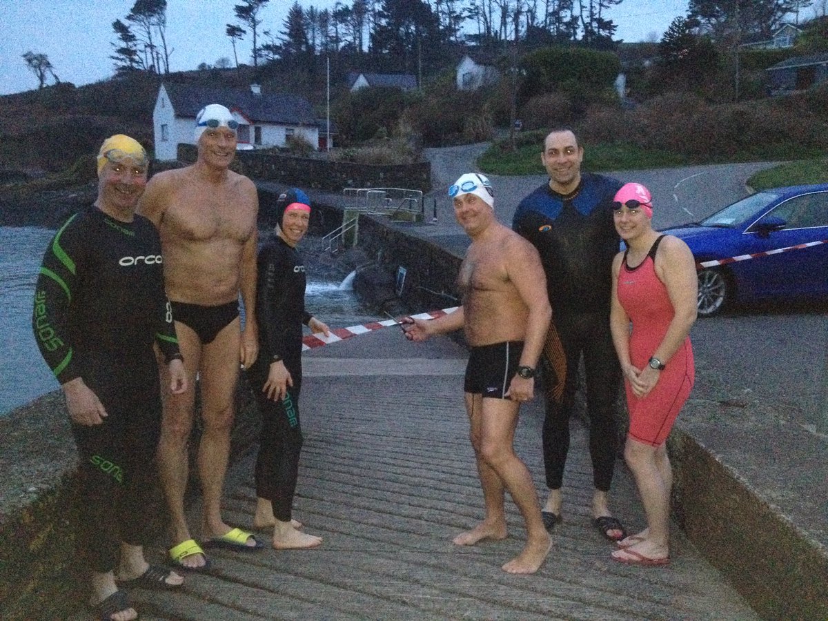 RobDeBull's tweet photo. @Berlyn1966 @MyrtlevilleS @ccashell @seasnapperone @eoin_oriordan #twitterlessned Great to have the most accomplished Mytlevillain  as a guest to cut the tape on the first week of the new morning swim season at the iconic location of Sandycove #respect https://t.co/6Ivh9XZPZh
