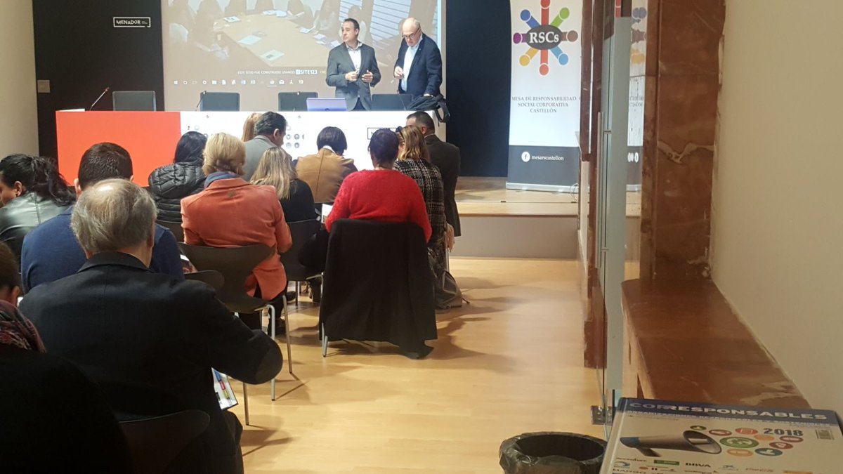 marcosgonzalezm's tweet photo. Ya todo preparado para comenzar en #Castellon en las las II Jornadas de #ResponsabilidadSocial en #menador @Corresponsables siempre apoyando la #RSE en todo el país a través de su Anuario y de todo lo que hace #MesaRSC https://t.co/t0hjulhUbZ