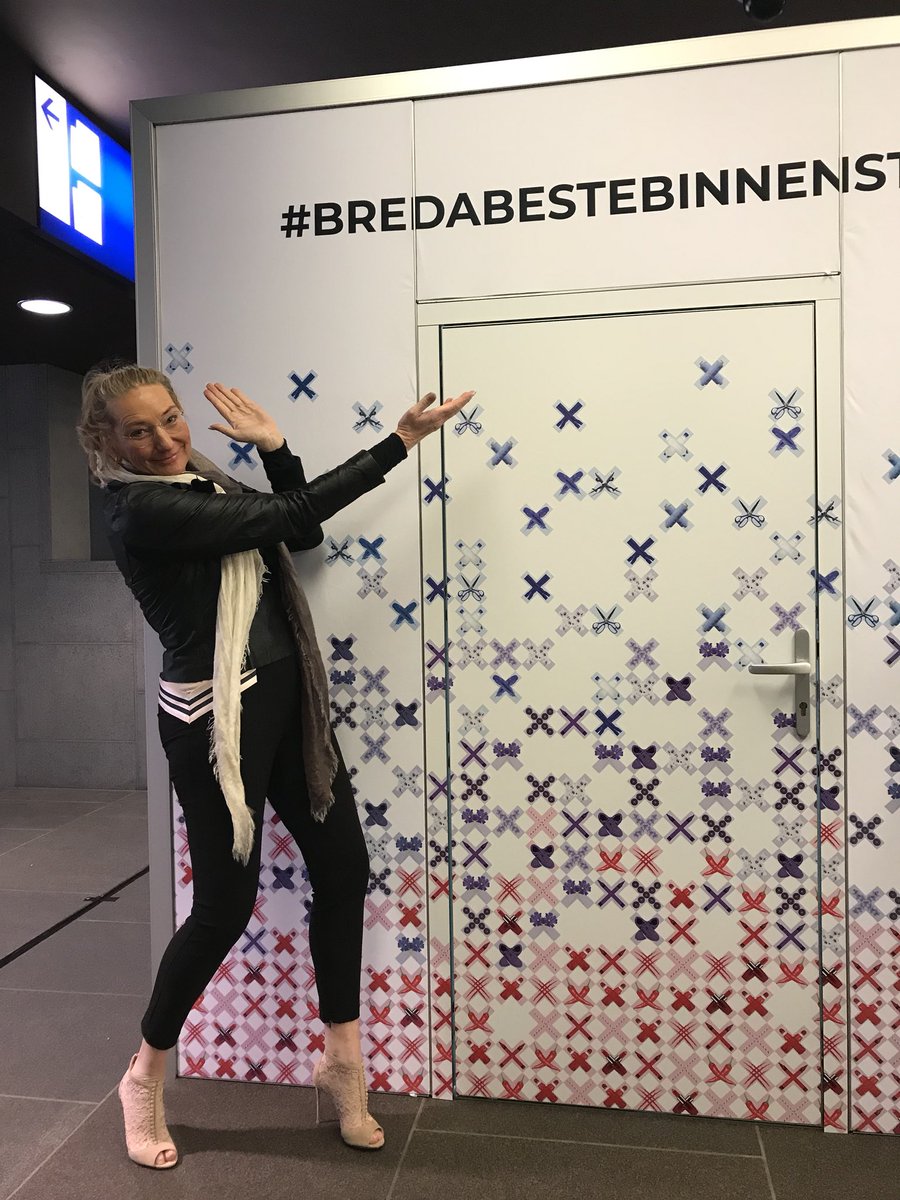 Dit weekend in #bredabestebinnenstad de eerste 360 graden photobooth van Europa. Vandaag en morgen op het station van Breda!