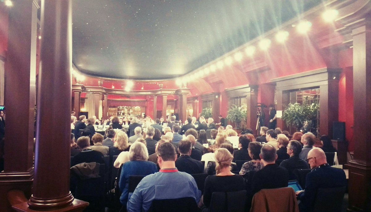 elcriticorn's tweet image. Primera sesión del #WorldOperaForum en el @Teatro_Real. @Operaeuropa @OPERAAmerica y @OLA_opera reúnen a casi 300 especialistas para «escribir el futuro de la ópera». @Codalario está presente cubriendo el evento como medio especializado.