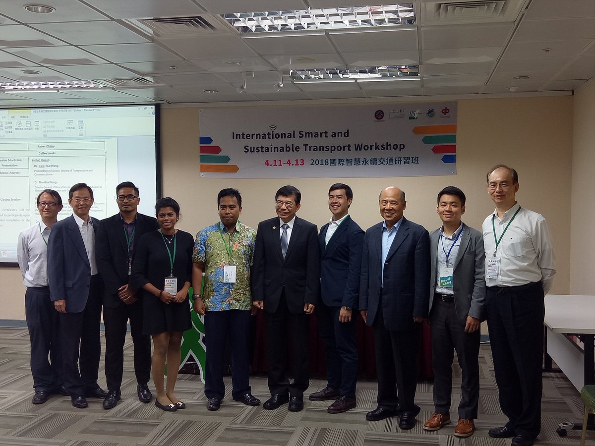 icleiseas's tweet photo. Anton Siy, Transport Manager of @PasigInfo shares learning and knowledge gained on #smart and #sustainable #transport from the three-day workshop. #SSTW @ICLEIKCC #NTU #ITSTaiwan https://t.co/sLrCq1mIPW
