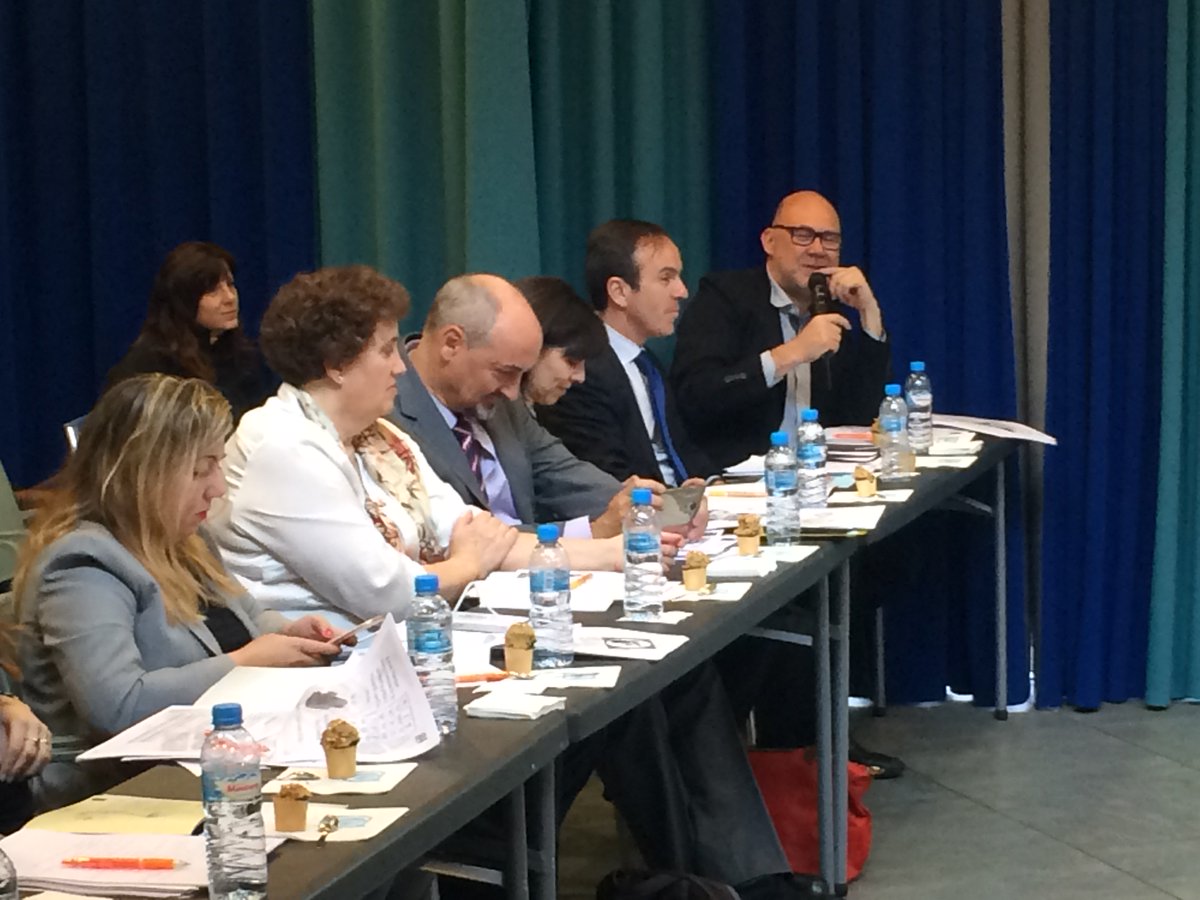 esFIAB's tweet photo. Turno de la evaluación del jurado #Ecotrophelia consejos de los expertos de la industria alimentación y bebidas #CoCream https://t.co/rabdyR8UlV