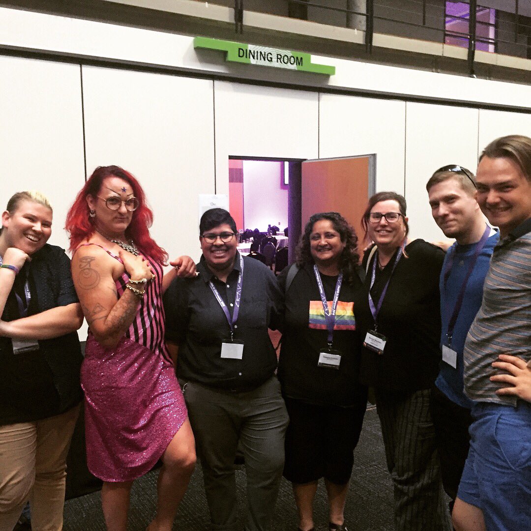 StevieMLane's tweet image. Impromptu post-conference photoshoot with Starlady #justcasually #hid2018 #LGBTI