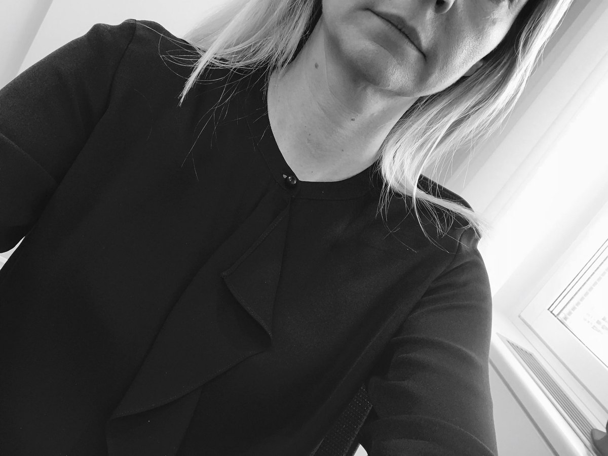 Idag kör jag knytblus för Sara! #knytblus