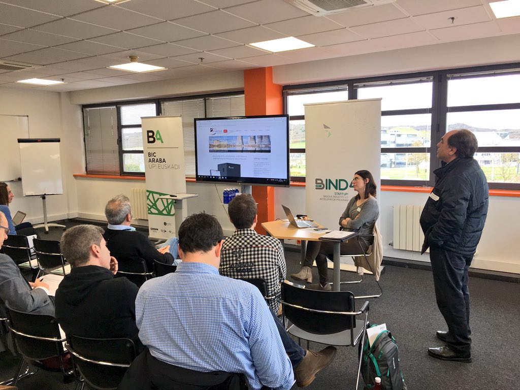 BICAraba's tweet photo. Primer bloque de presentaciones de startups @bind40 con #BigdaSolutions @LISSolutionsTW @OPTIMITIVE y @Globetesting https://t.co/AjENhVPzFS
