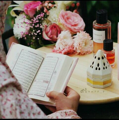 Samooora29's tweet photo. ✵ 
صلّوا على من تدخلون بشفاعته دار السلام ..🌿
#الجمعه https://t.co/TsFYo8lIcu