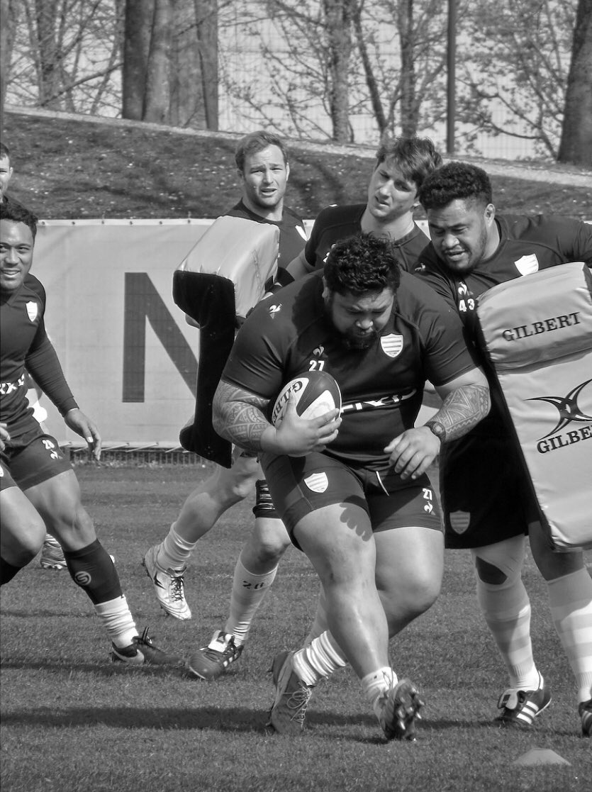 Good week of preparation for a big game this Sunday. Pretty blessed and thankful also happy to be doing what I love for a living. Thank you all for your support. #werealmostthere#goingtoneagoodone#whensfarthersday#sunday#⚪️🔵⚪️🔵⚪️🔵⚪️🔵