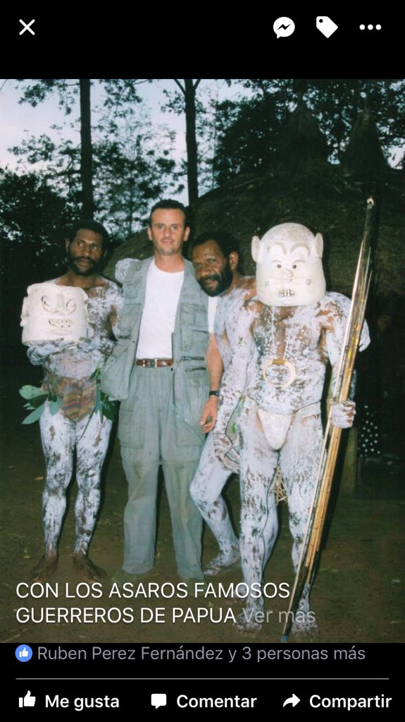 Con los Asaros de Papúa Guinea .Feroces Guerreros !!!
