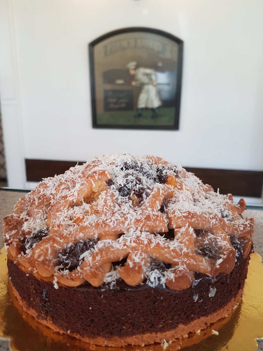 VenetoCafe's tweet photo. #cafeveneto #portakallıkek #orangecake #delicious #bakery #patisseri #eat #lezzet #foodblog #dessertlover #kek #cake #cakelover https://t.co/8WfasurVeU