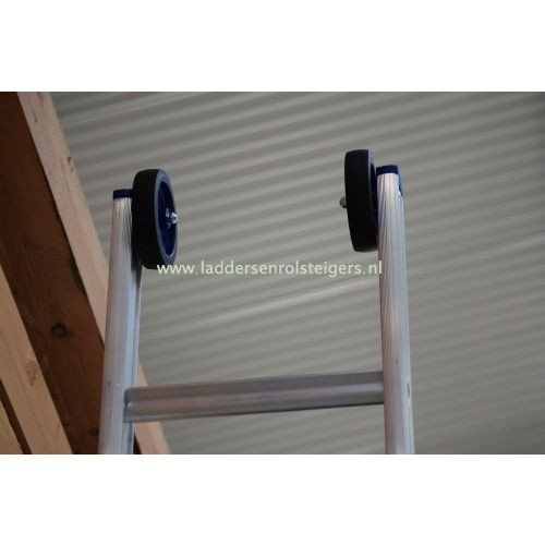 laddersenrolst1's tweet photo. Op zoek naar een driedelige reformladder?Bekijk eens onze geanodiseerde ladder van Euroscaffold. Kwaliteit voor een scherpe prijs en geen vuile handen na afloop. https://t.co/gbfDUIXvct #reformladder #bouw #schilder #klussen #doehetzelf #euroscaffold #weekend #vrijdag #aanbieding https://t.co/7nYISWD8WN