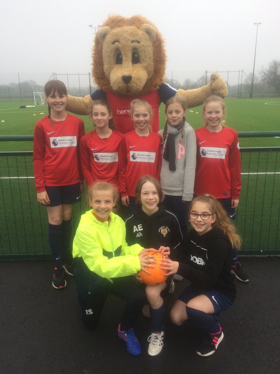 Good luck to the year 5&6 girls representing RWPA at the York City Foundation Club Girls Festival. @robwilkprimary @eboractrust @YorkCityFC