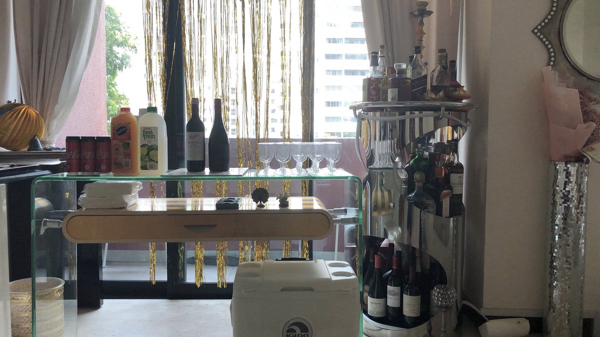 Tiipsygypsy's tweet photo. 🍷050418🍷 #TipsyGypsy #Bartenders #Alcohol #BartendersSg #Event https://t.co/tQ5JQuhK2m