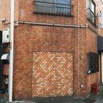 ゲームだと壊せるやつだ!ボムを投げつけたくなる違和感ありまくりな壁ｗ