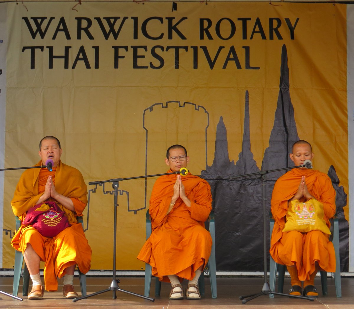 jackie@warwickrotary tweet media