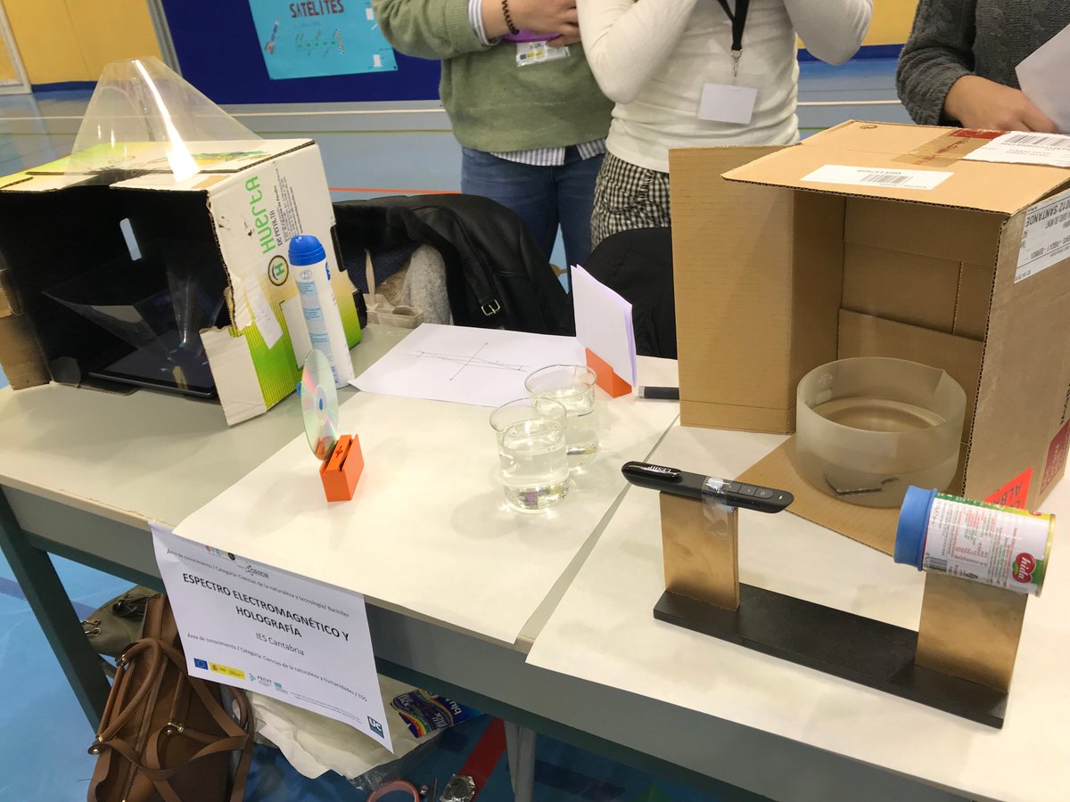 StemForYouth's tweet photo. Floating nest, hydrorobot, microorganism and natural antibiotics, artificial satellites, holography… at the STEMforYouth Science Fair Festival at @unican @UCDivulga #stemforyouth https://t.co/PPexBCyjnG