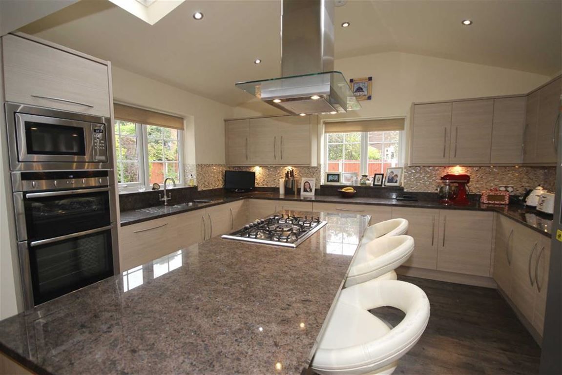 BriscombeNutterStaff tweet media