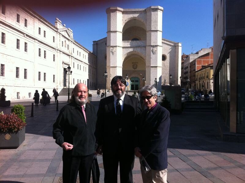 DiegoFMagdaleno's tweet photo. #Recuerdos. Hoy hace siete años, con #ClaudioPrieto y #JesúsLegido en #Valladolid. 
Ayer asistió Jesús al concierto que di en la Real Academia de Bellas Artes. Y recordamos a Claudio. https://t.co/k2yXKTjtXC