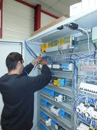 Temporis_Rouen's tweet image. L'agence d'emploi (CDI, intérim et formation) Temporis Rouen Sud (76) recherche pour un de ses clients un "Électricien en câblage d'armoires électriques" H/F.

#Rouen #travail #Emploi #cableur #armoireelectrique