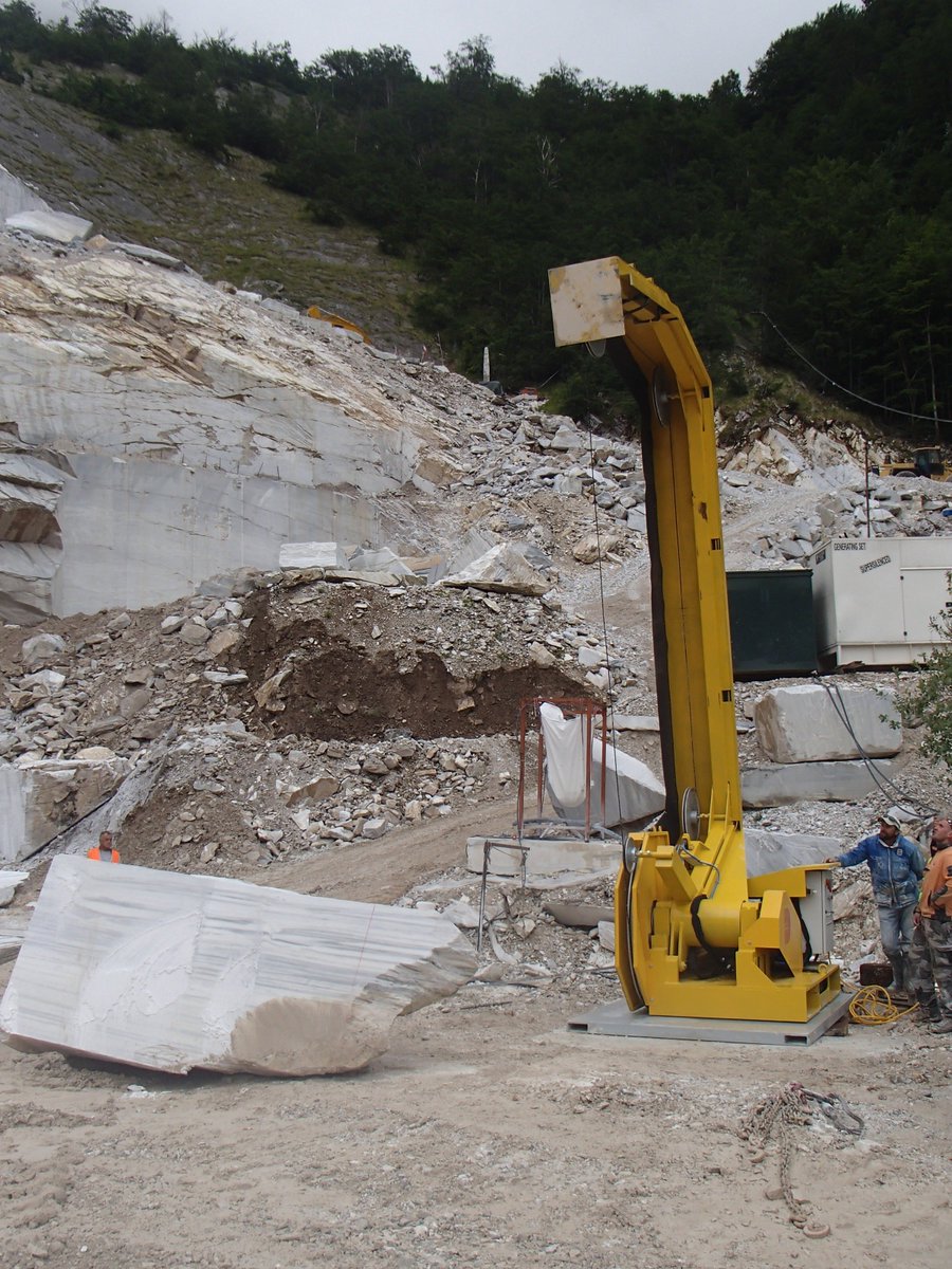 carlocarrara's tweet photo. TRANSPORTABLE WIRE SAW MACHINE FOR MARBLE AND GRANITE PD1500 https://t.co/rrgpEH7zGM