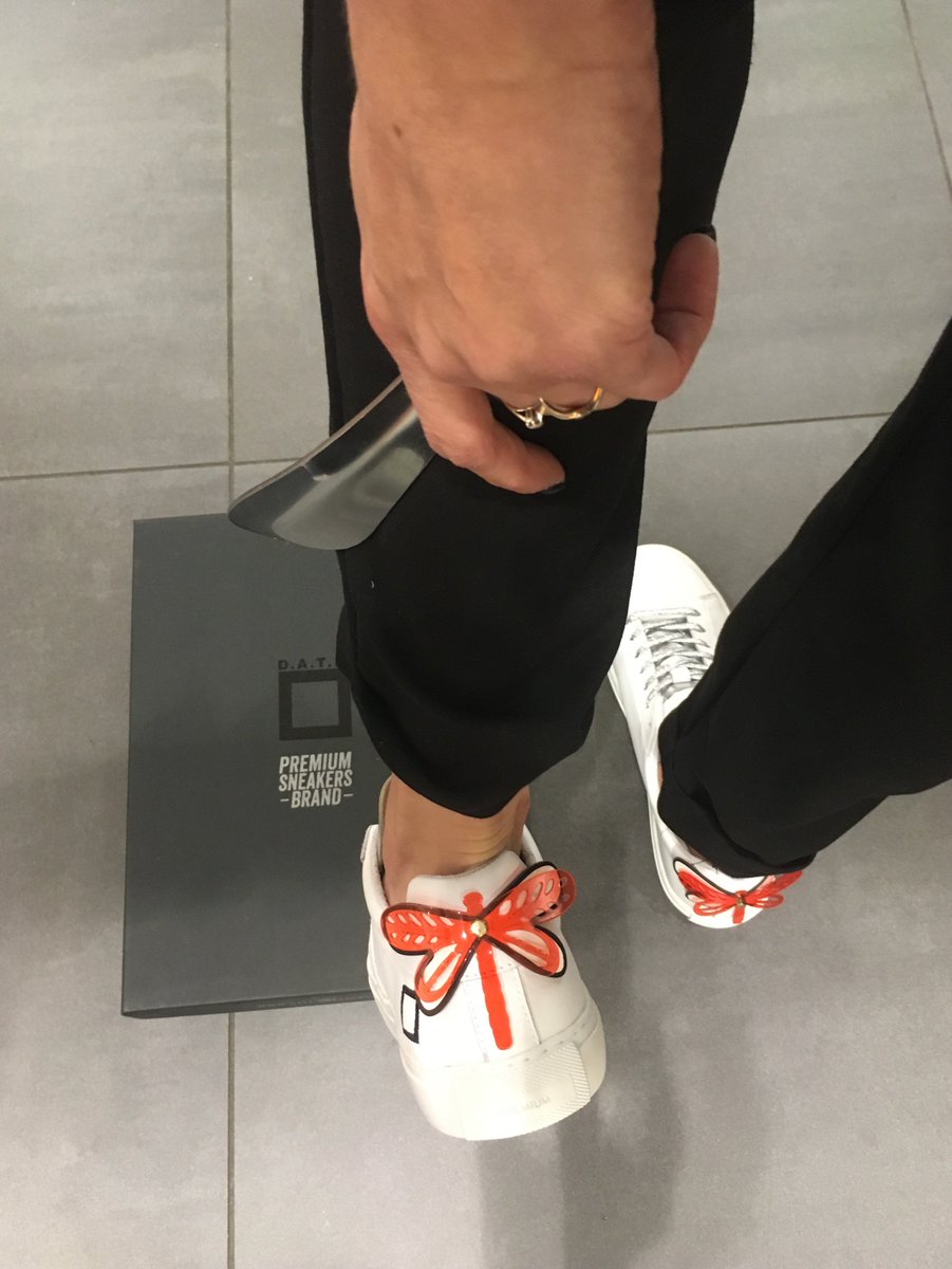 ow.ly/uVKE30jtGVv #date #datesneakers #sneackershop #bloggershoes #instasneaker #papillon  le printemps est chez #fannychaussures et le collection vous attend 🦋🦋
